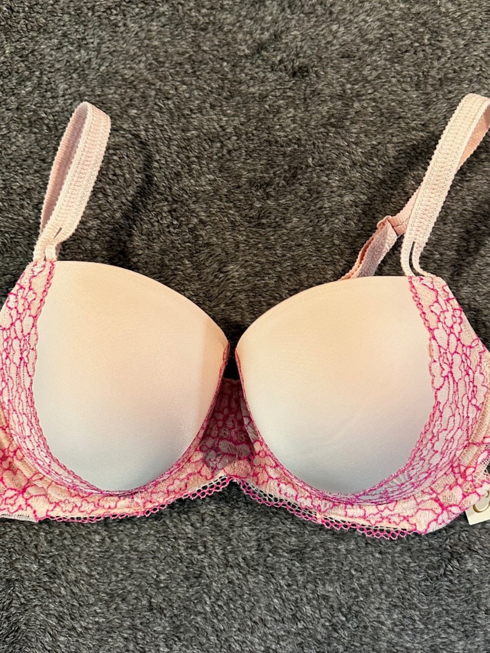 NWT Camio Mio Heavenly Lace demi bra Pink w/hot pink lace 36D